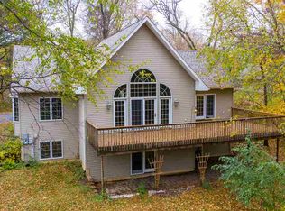 107 Winding Ridge Rd, Denver, IA 50622