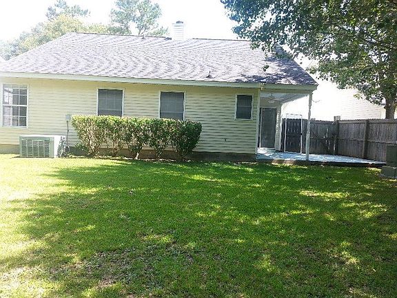 3rd image of 225 Hastings Dr