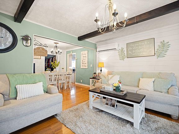 5th image of 4063 Falcon Rd