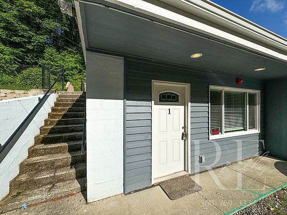 2nd image of 1172 Arnold Ave E Unit 1