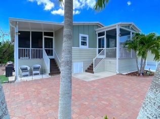 837 Arapaho Trl, Fort Myers Beach, FL 33931