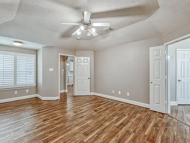 15943 Pleasant Green Cir — Photo 24