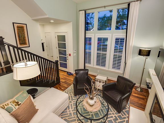 3rd image of 5700 Seawalk Dr APT 10
