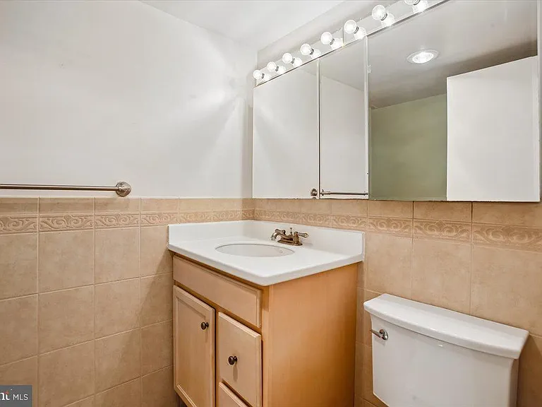 4501 Arlington Blvd #502 — Photo 17