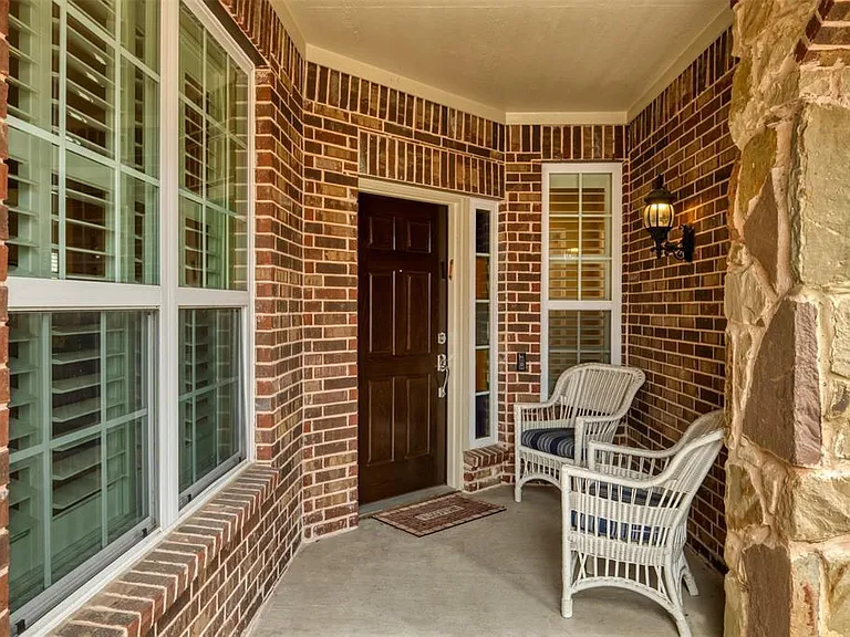 6201 Arcadia Park Ln — Photo 4