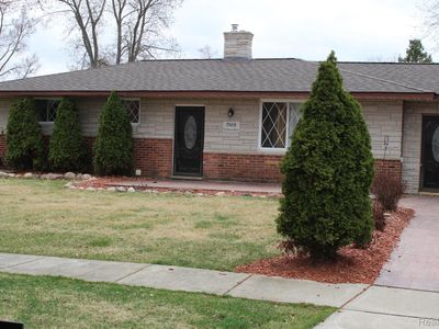 3801 Embarcadero St, Waterford, MI, 48329