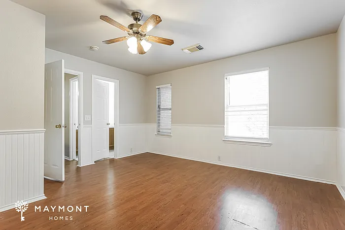 15811 Borwick Ln — Photo 13