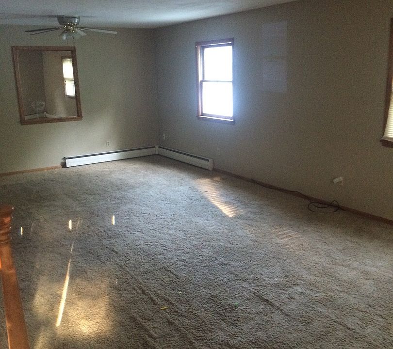 2nd image of 1110 5th St SW #1