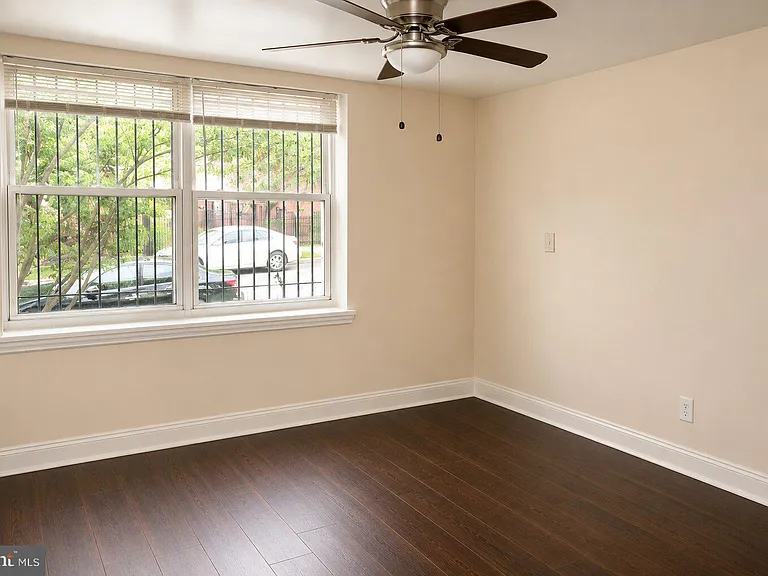 63 Galveston Pl SW #1 — Photo 7