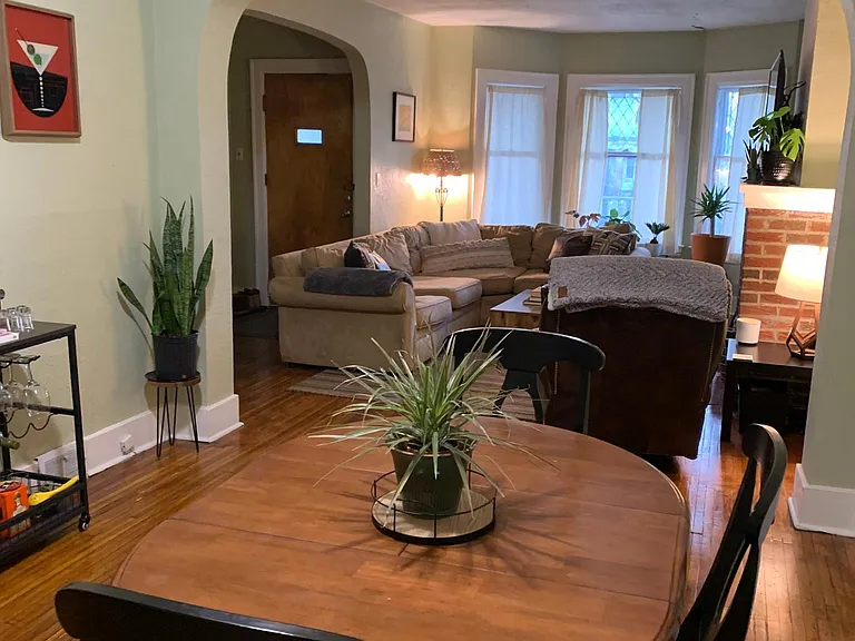 709 Richmond Ave #1 — Photo 9