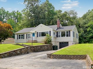 8 Bungay Terrace, Seymour, CT 06483