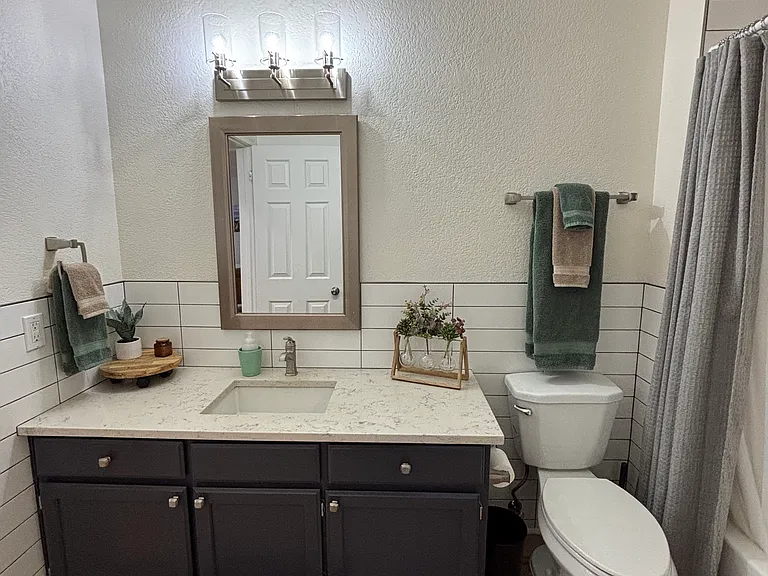 100 E Fillmore St #135 — Photo 13