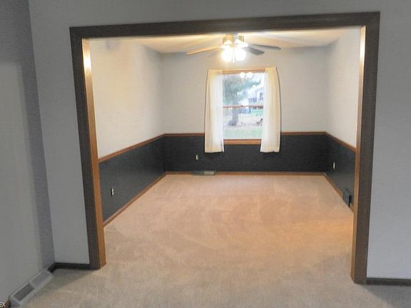 4th image of 25791 Tallwood Dr