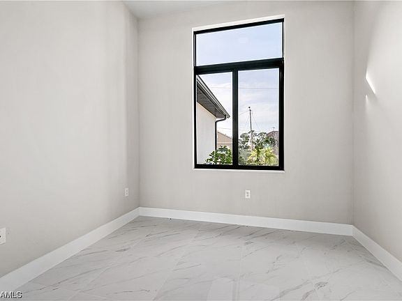 4th image of 1727 NW 11th Ter