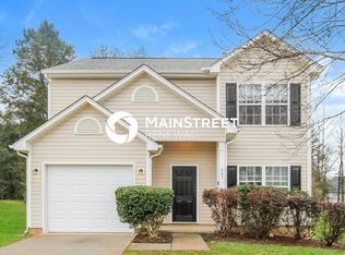 807 Swearngan Ridge Ct, Charlotte, NC 28216