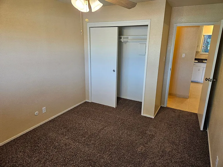 Tully Rd Apts — Photo 13
