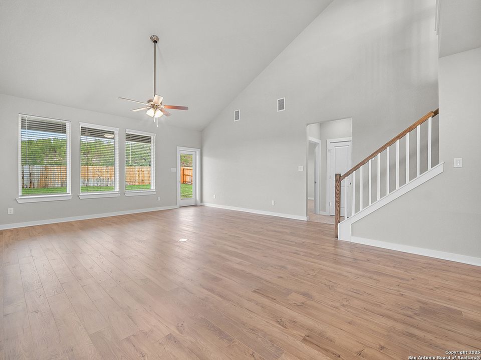 明日の朝 15583 Jake Crossing, San Antonio, TX 78253 | Zillow