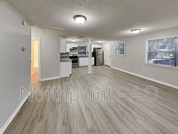 3rd image of 1218 E Bougainvillea Ave
