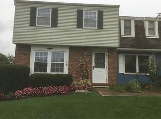 1920 Kirkby Dr, South Park, PA 15129