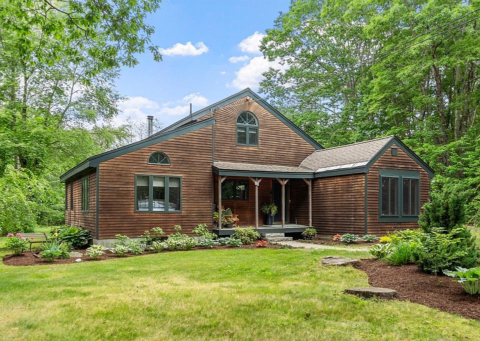 1st image of 55 Lake Dr W