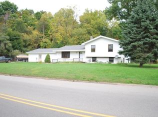 390 Pettis Ave NE, Ada, MI 49301
