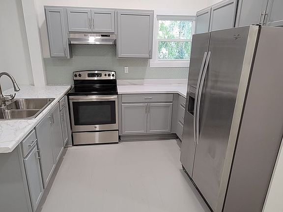 4th image of 80 Moreland Ave