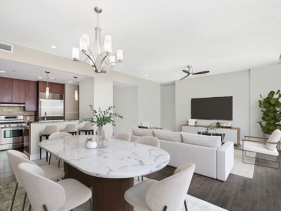 5th image of 610 E Market St Unit 3112