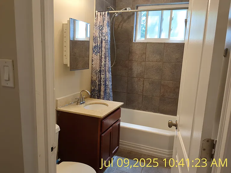 6136 N Seeley Ave #2E — Photo 7