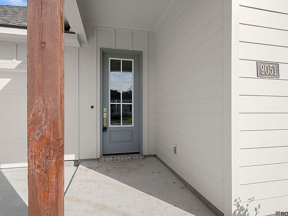 3rd image of 9051 Parkway Dr