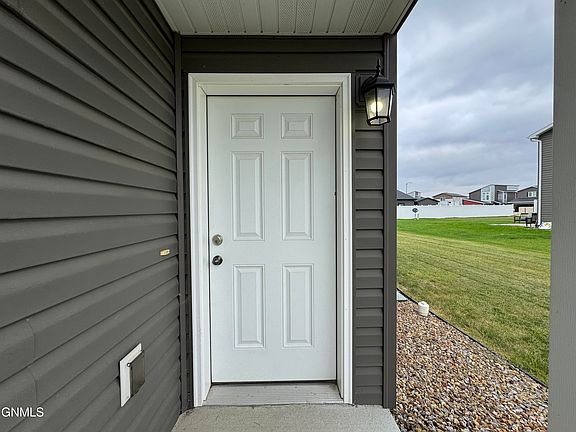 5th image of 3728 24th St SE