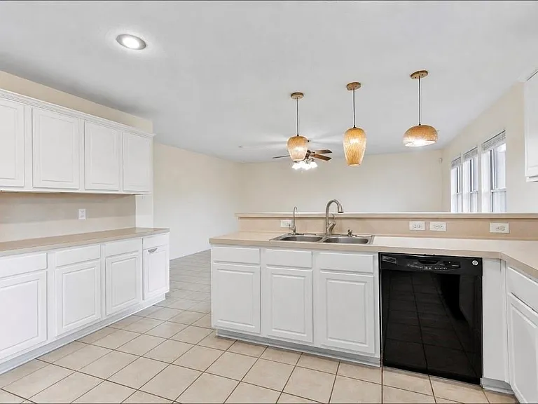 11430 Moonlight Ridge Dr — Photo 6