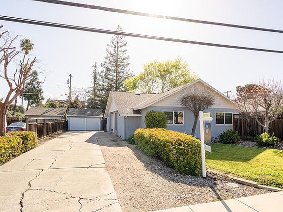 2nd image of 650 Cypress Ave