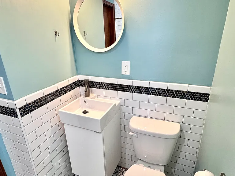 3810 Paseo Blvd #B — Photo 4