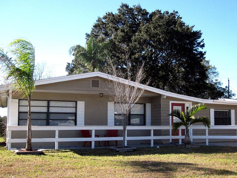 1st image of 1208 N Saturn Ave