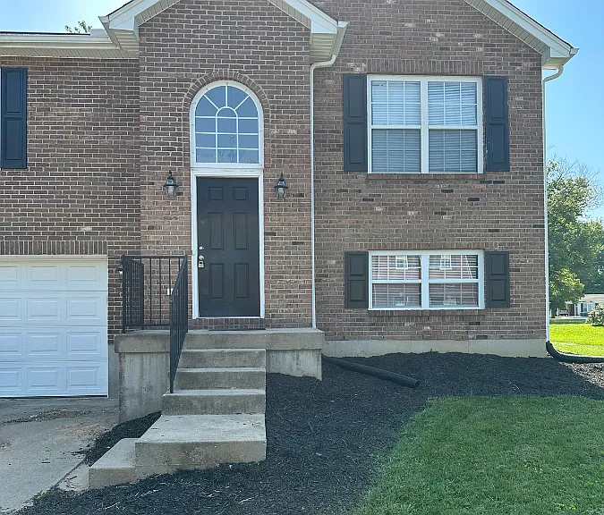 6536 Oak Crest Dr — Photo 1