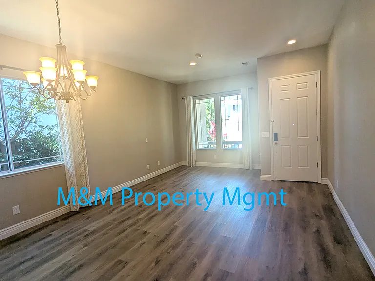 110 Trejo Way — Photo 2