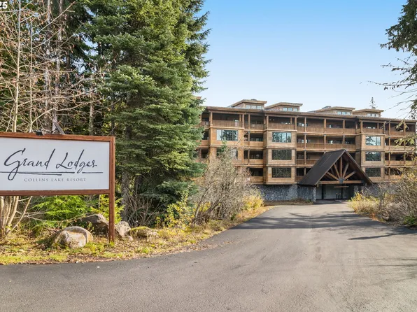 31252 E Collins Lake Rd, Portland, OR 97208