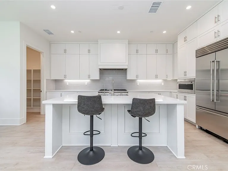 133 Hyperion — Photo 10