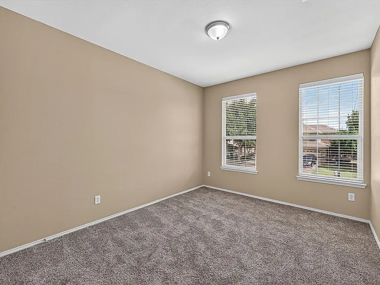 2510 Sedona St — Photo 23
