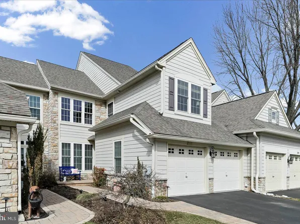 236 Greenbriar Dr, West Chester, PA 19382