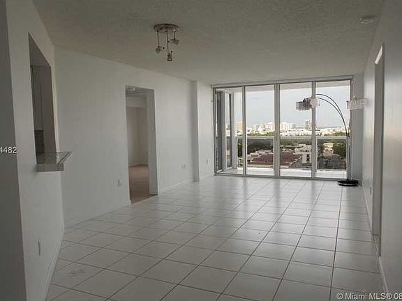 2nd image of 1900 Sunset Harbor Dr APT 1503