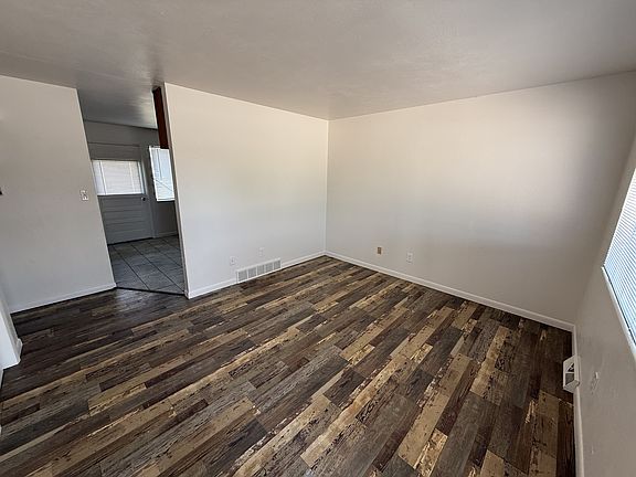 3rd image of 122-124 12th Ave