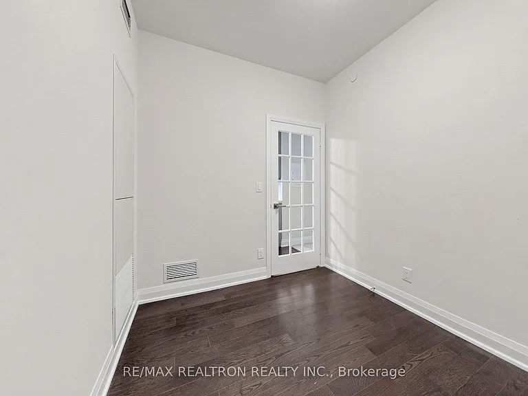 18 Uptown Dr #102 — Photo 25