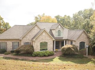 280 Oak Point Dr, Moneta, VA 24121