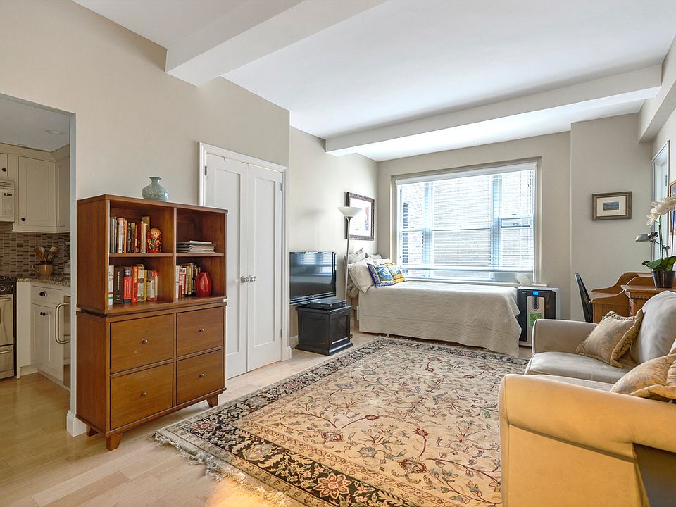 1st image of 225 Central Park N APT 419