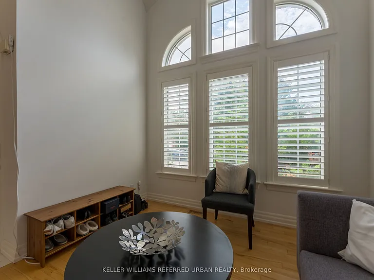 25 Ocean Ave — Photo 3