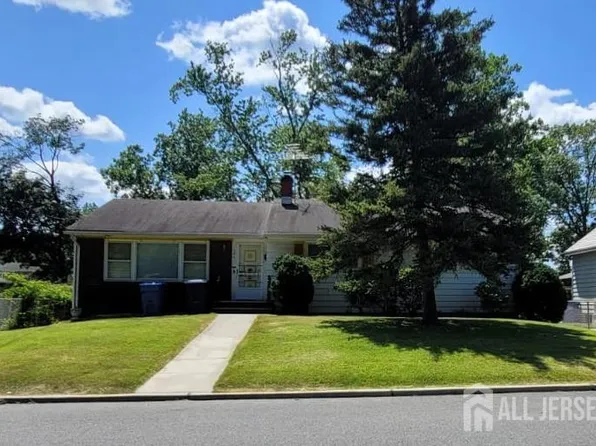 584 Nassau St, North Brunswick, NJ 08902