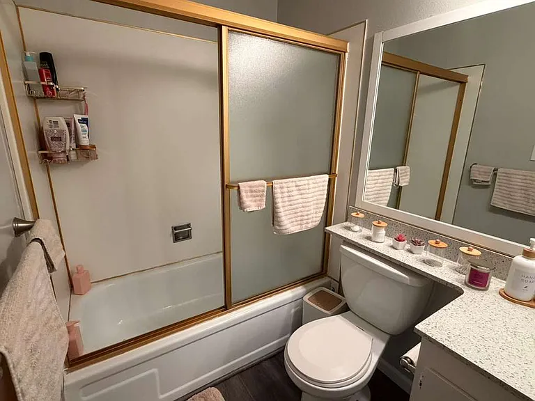 Bathroom #2