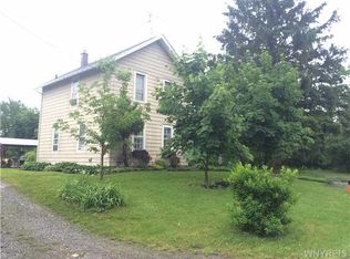 252 Center St, Lockport, NY 14094