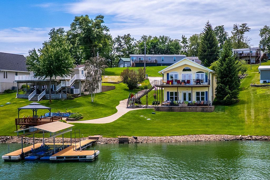 217 Whippoorwill Rd - Property Image